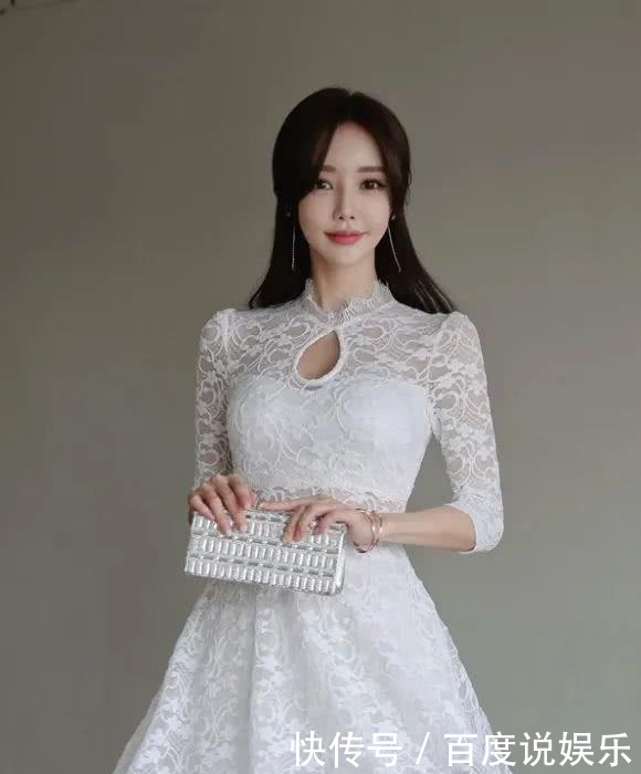 卷叶|美女鉴赏:苔丝风铃卷叶纯色幽雅小洋裙