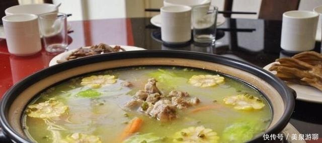 水煮过的猪|猪骨汤的九种做法, 每种都养胃暖身, 方法简单!