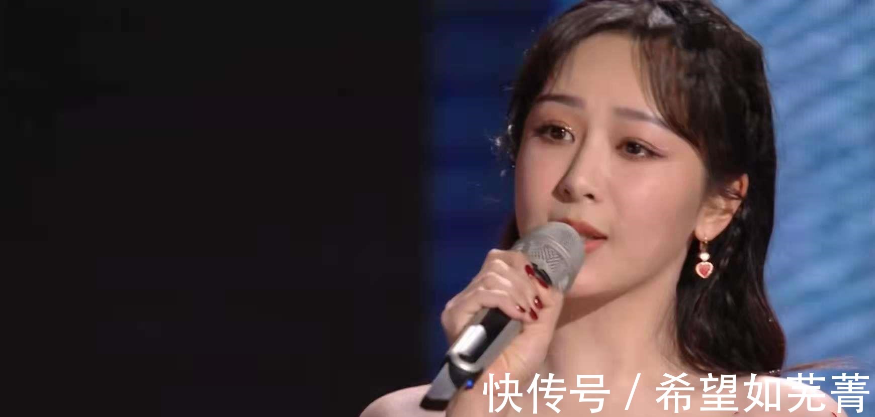 2022开年不顺,脸肿发胖致脱粉还有“眯眯眼”动作,王一博怎么了