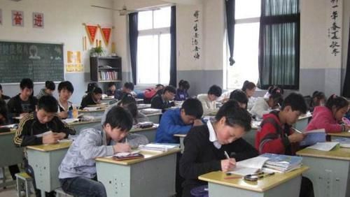 学渣|初中班主任公认的学霸，大多有这4个操作，学渣表示：惹不起