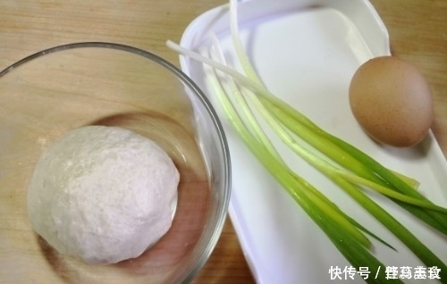 令家人着迷的早餐，鸡蛋灌饼自己做，外焦内软爱起层，一次成功