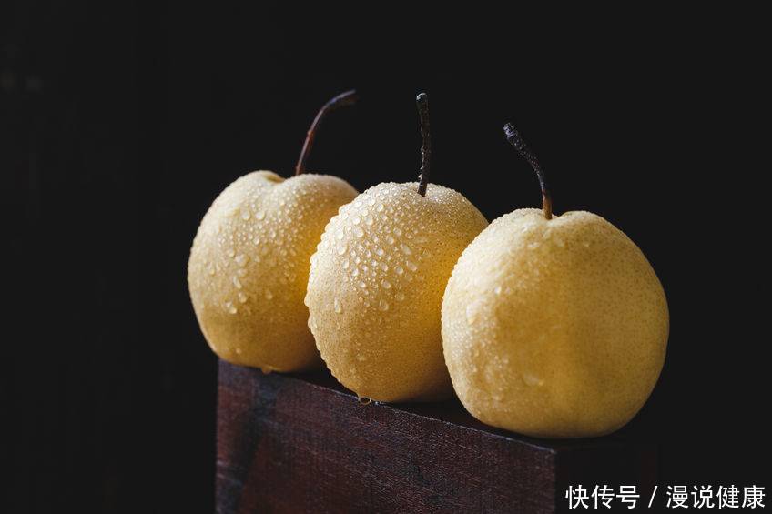 冬季养生先养肺？寒潮席卷全国，劝你多吃这4种食物，润肺止咳