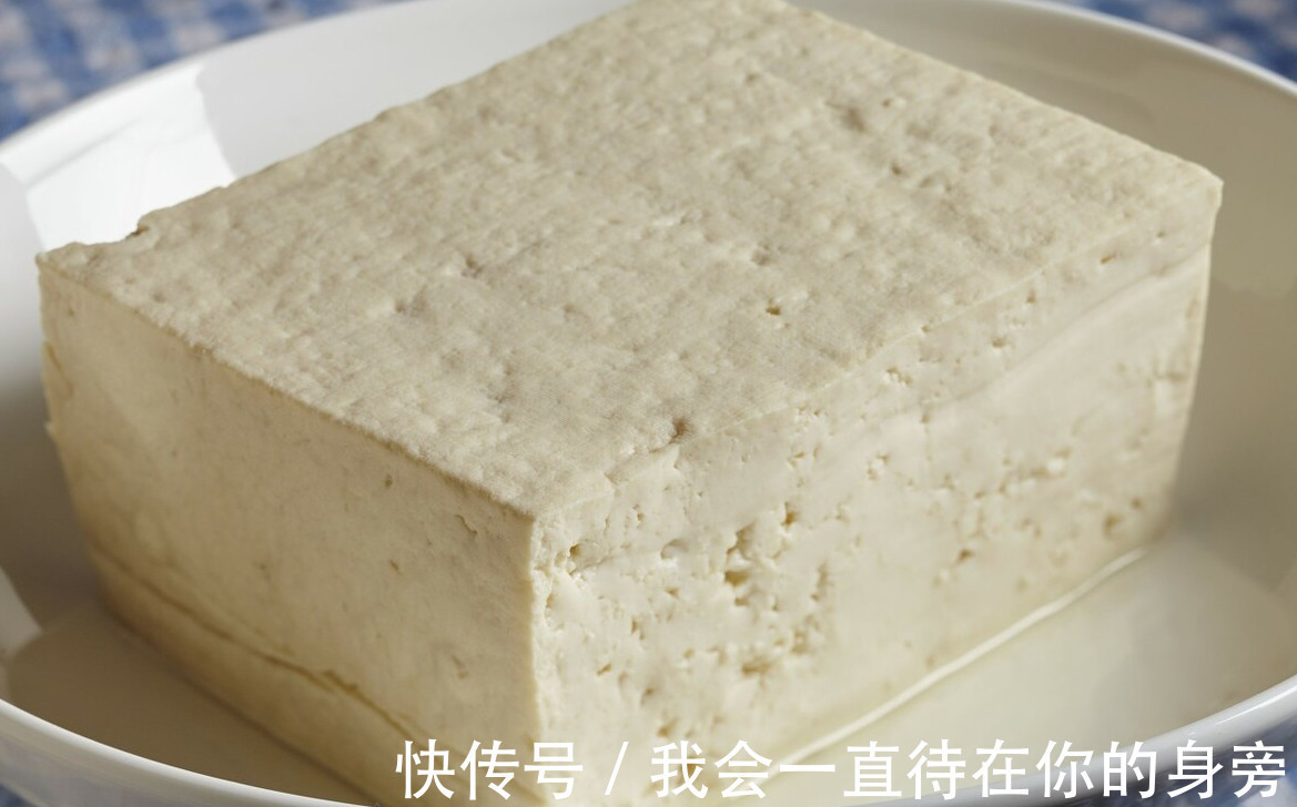 保存豆腐不要放冰箱,老师傅教我一诀窍,放十天依旧新鲜,太实用