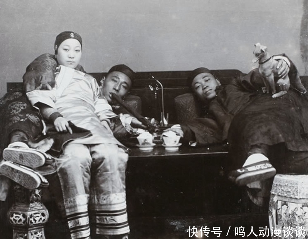 惊艳|晚清老照片：美丽惊艳的八旗贵妇，神情哀伤的青楼女子！