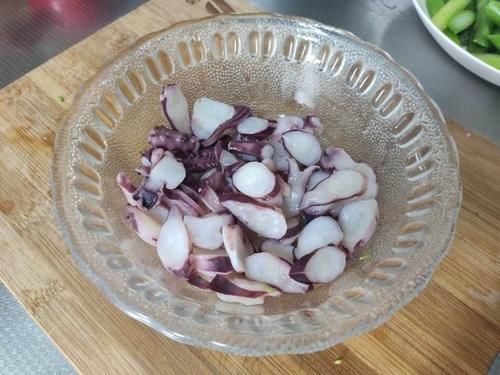 魷魚|明日芒種，特別適合吃這菜，順應時節更健康，清脆爽口又解暑