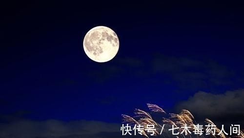 中秋诗!唐诗中最经典的一首中秋诗,一个名句惊艳了千年!