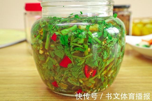 名厨|终于找到香菜好吃的做法,香辣开胃又解馋,做一次能吃一个月
