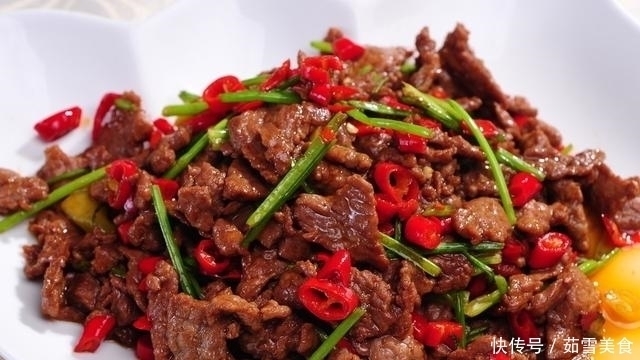  无论炒啥肉，别再用淀粉腌制，牢记3点诀窍，肉鲜嫩入味