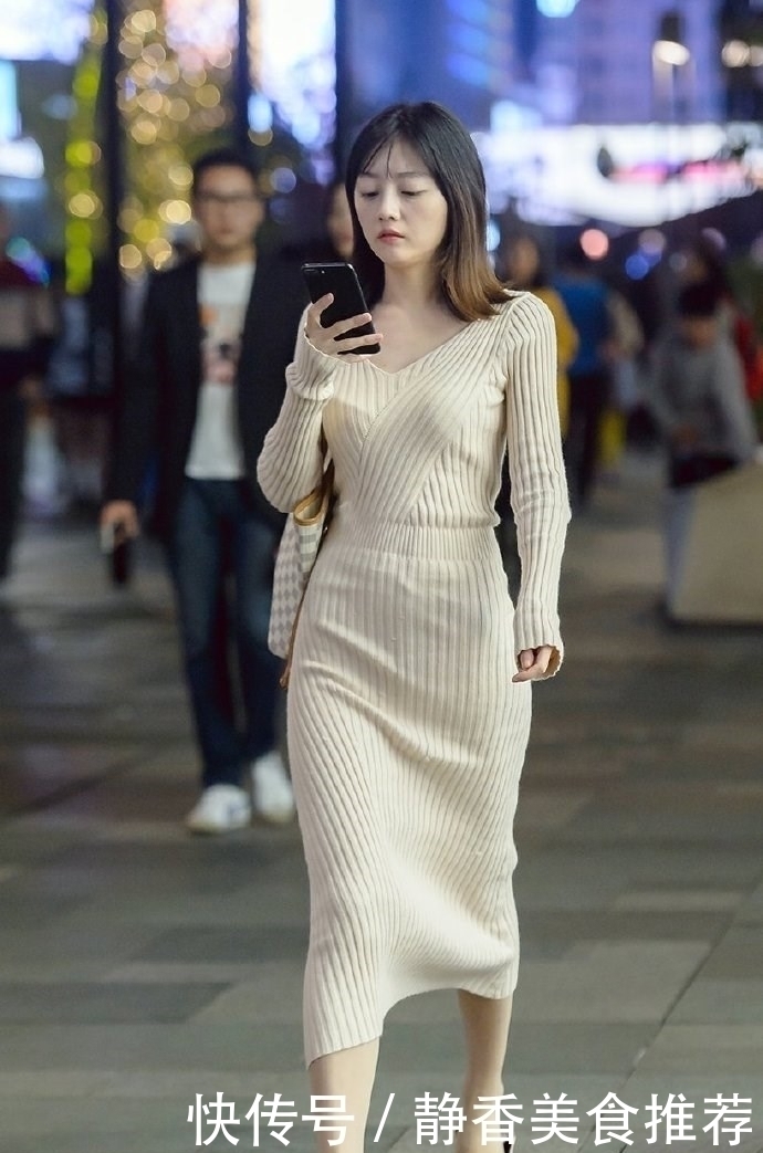 姑娘 连衣裙是姑娘喜欢的穿搭,时尚美丽又大方