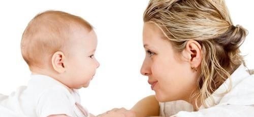 家人们|产妇刚生下孩子,护士就逼问她孩子性别,家属知道后却连连道谢