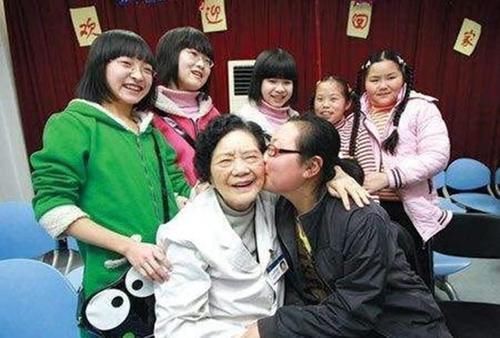 为人父母|“试管婴儿”和正常孕育的宝宝有何不同?答案和大家想的大不一样