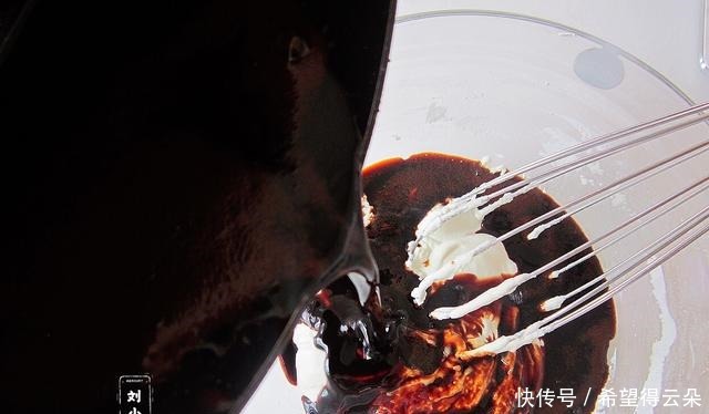 qq糖|生理期喝姜糖水不如吃它，益气补血又暖宫，携带方便，做法简单！