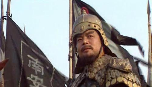 斩杀|徐晃曾恶战许褚，关羽也曾斩杀颜良文丑，两人的武艺谁高谁低