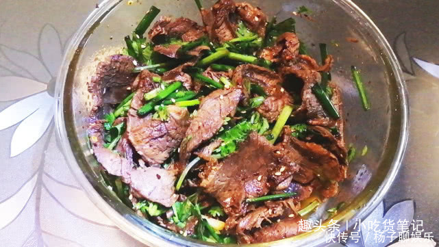 饭店|家里来了客人,自己在家里做饭,朋友吃完说比饭店好吃