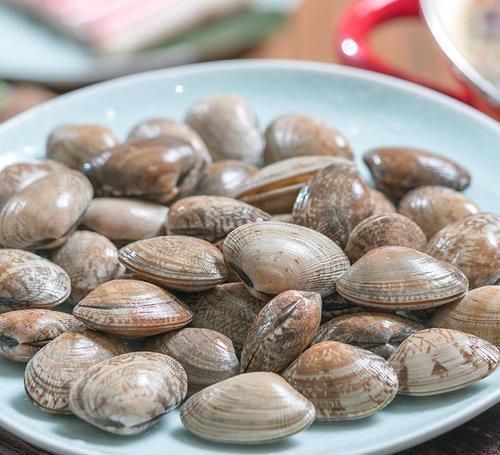 这一定是花甲最简单的做法，没有之一肉嫩汤鲜，咋吃都不够