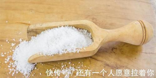 日常生活中|糖尿病人,不想血糖飙升,除了甜食,4类食物也应该趁早忌口