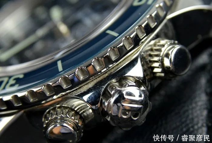 延续|延续海洋意念 点评宝珀五十噚飞返计时腕表