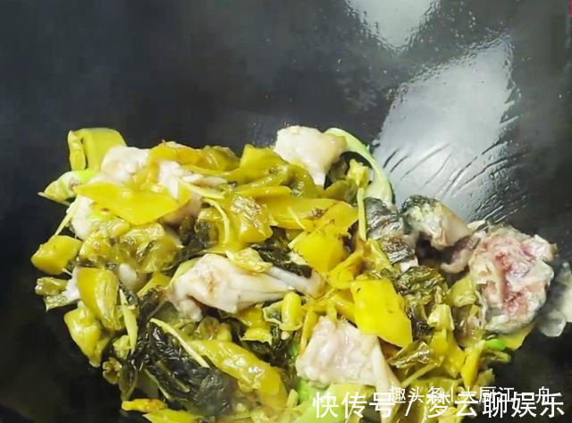 鱼片|做酸菜鱼时，很多人第一步就没做对，教正确做法，鱼片嫩滑无腥味