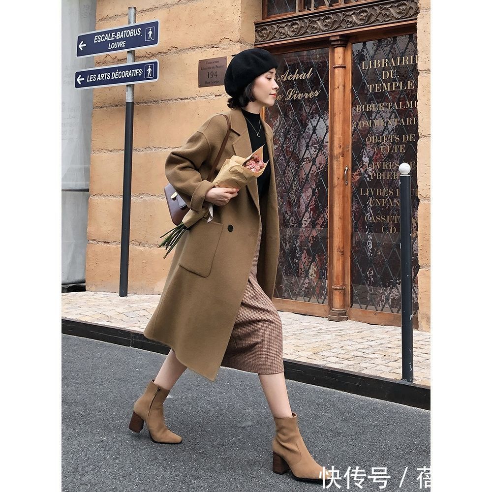 外套|奔三奔四的女人,建议多穿“这4种颜色”的外套,时髦又显气质