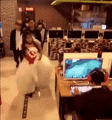 |搞笑GIF：我问女神爱不爱我 结果她发过来一张图