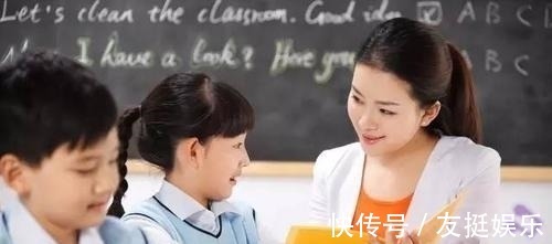 |有种“搞笑”叫外国人学中文，逗笑中国学生：像极了学英语的我