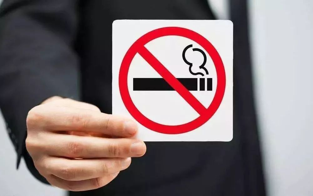 残留物|二手烟竟然含有69种致癌物,伤害最大却是我们最爱的家人!