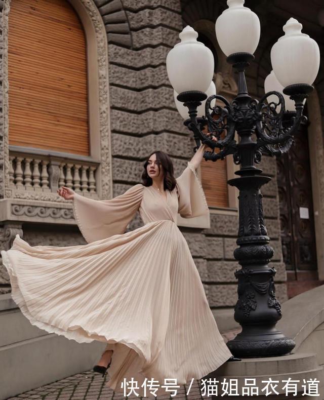 连衣裙穿对了,你才能高级,23套“毛呢裙穿搭”,潇洒大气很美