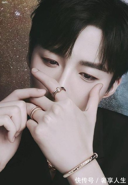 气质|气质王子刘宇宁戴珠宝效果竟然这么好，男生选对珠宝一样气质飙升