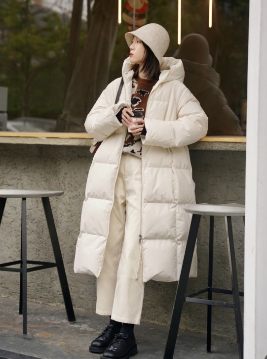 微胖身材 羽绒服怎么穿保暖又洋气?看看这些穿搭方式,简约日常又显气质