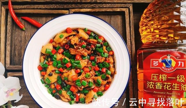 营养物质|猪大肠配上豆豉，酱汁浓郁，脆嫩可口！