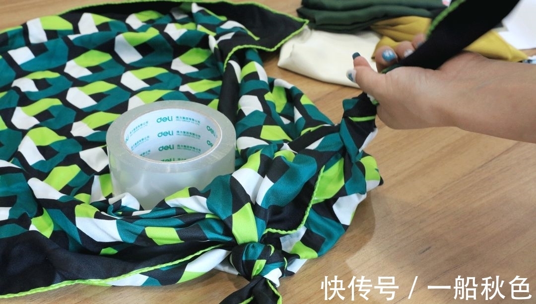 教学 手把手教学｜闲置的购物纸袋和防尘袋也能变成时髦包包