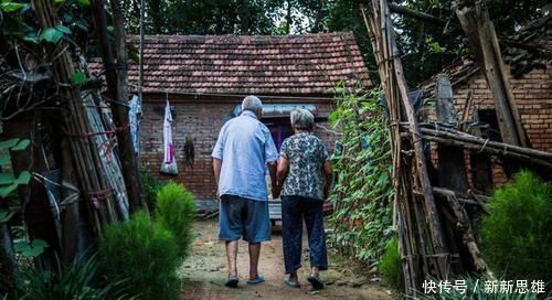 李女士|孩子出生后的“第一抱”,最好别是这5种人,不是迷信有科学依据