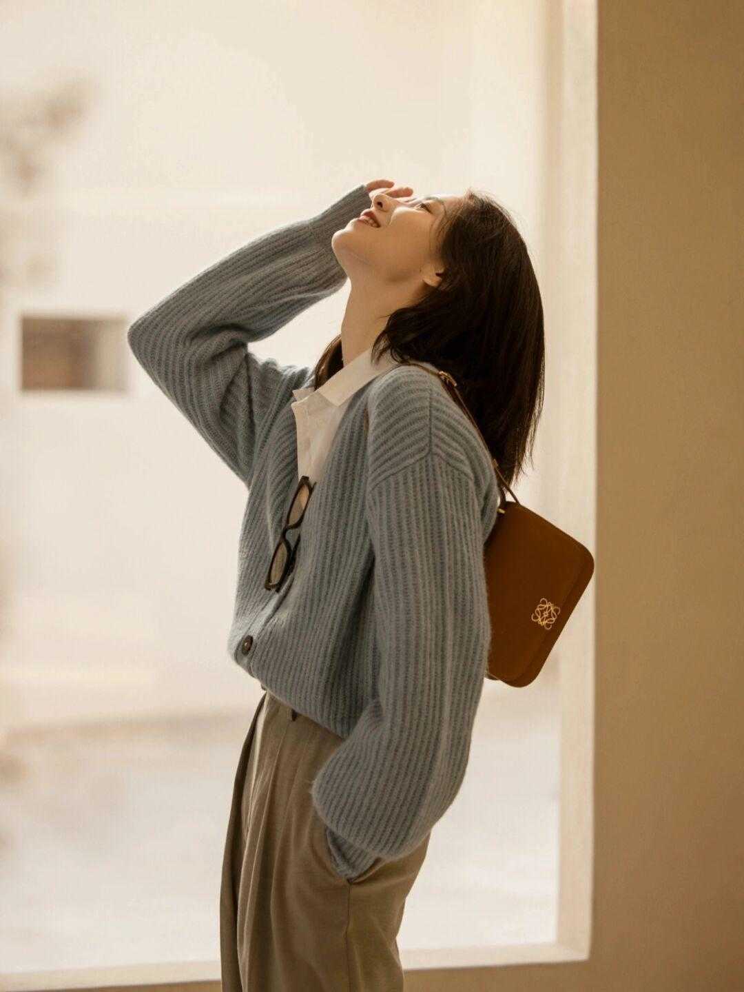 紧身裤 今年裤子流行“穿松不穿紧”,专治腿粗腿不直,这几款洋气又百搭