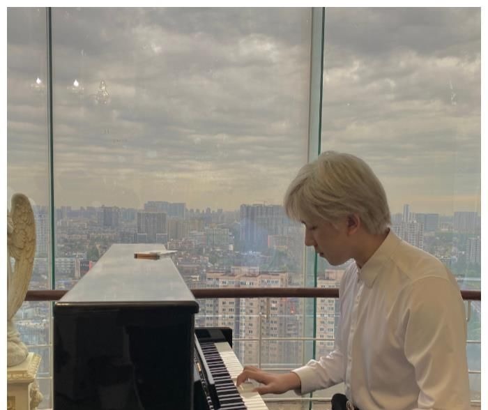 还记得变形计的丽姐吗?4年后现状曝光,被城市哥哥宠成公主