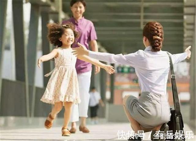 老师最反感的4种“接娃”方式，多数家长天天做，快看你占了几条