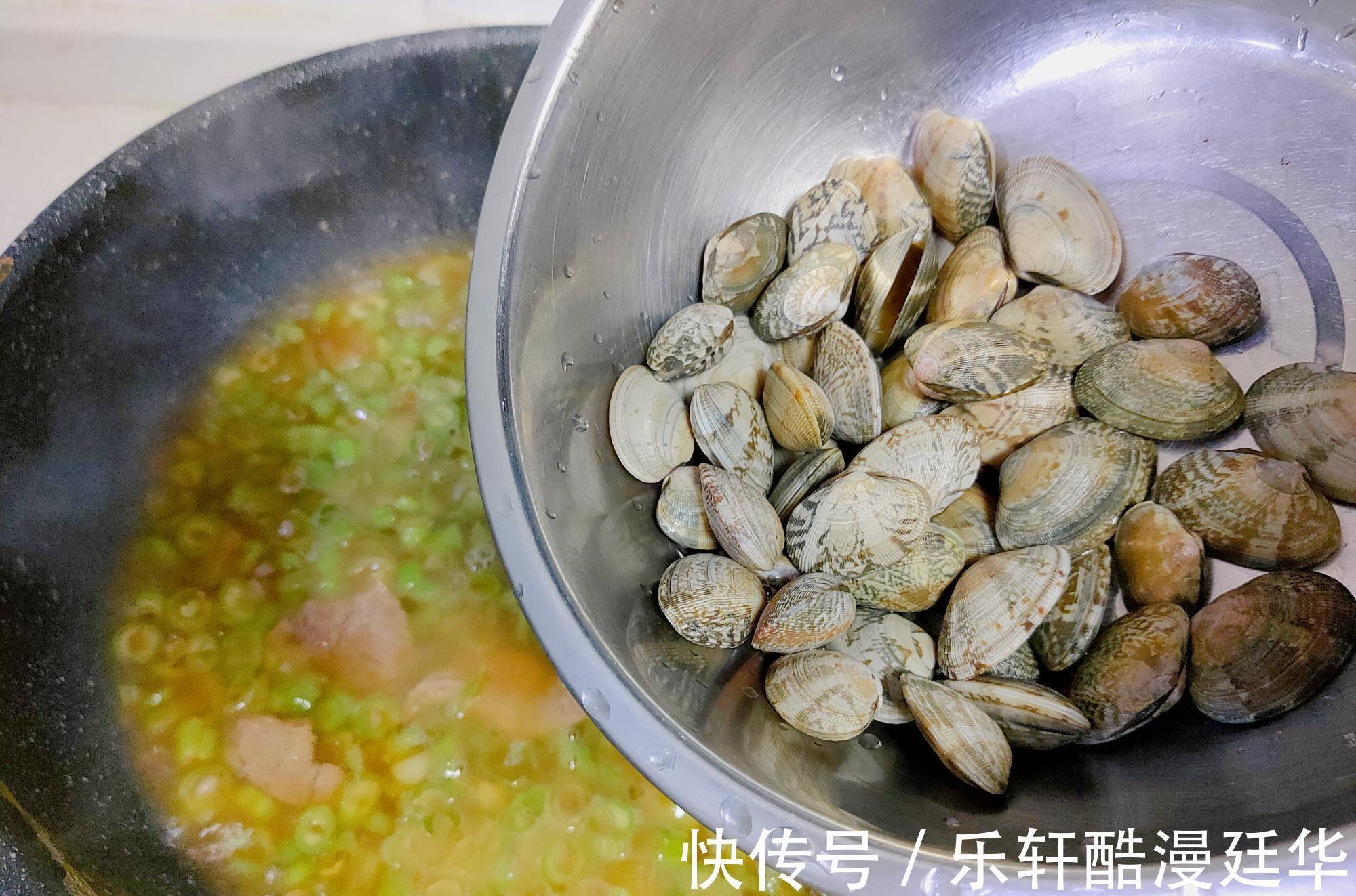 鲜美|打卤面怎么做才鲜美原来是在卤里加了它，汤鲜味美，好吃没够