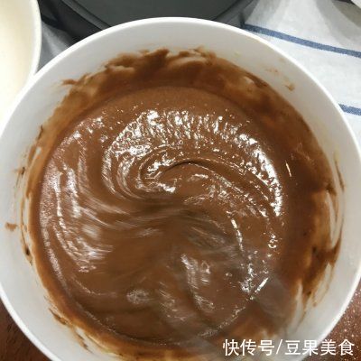 ix3|这道巧克力慕斯蛋糕藏着小惊喜，瞬间征服你