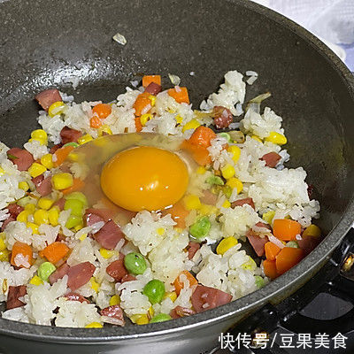 烟熏三文鱼|十分钟就可以开吃的快乐,你值得拥有