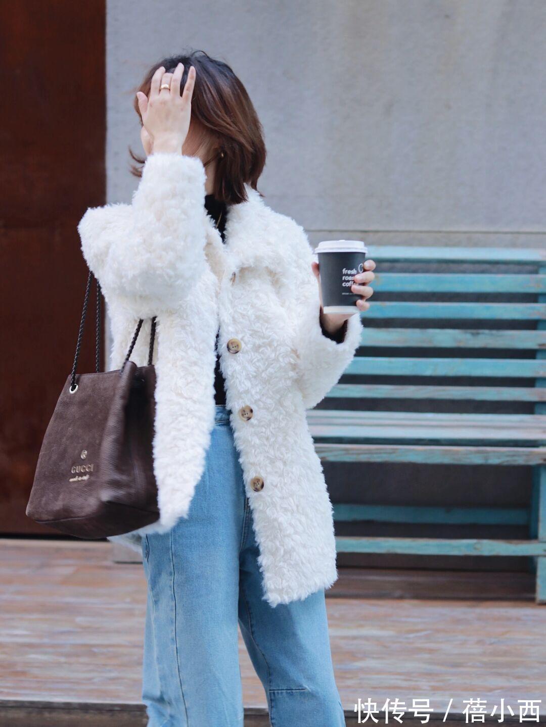 穿搭 冬季穿衣保暖是重点,试试“羊羔绒外套”的搭配,这些技巧够你用