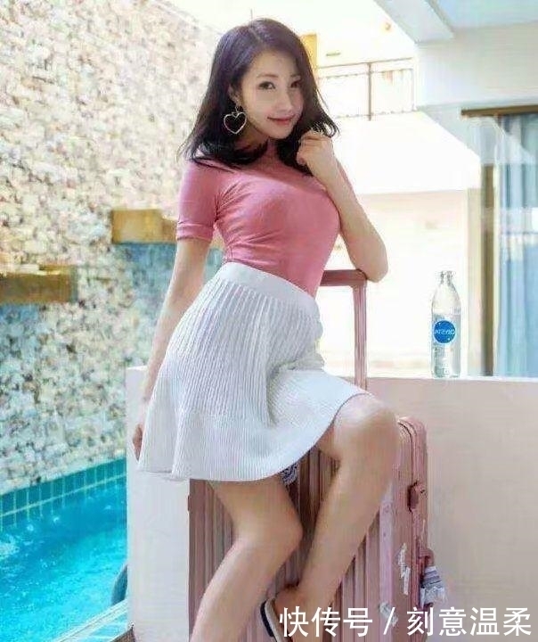 街拍:图3牛仔裤美女好美丽,简直撩人心弦!