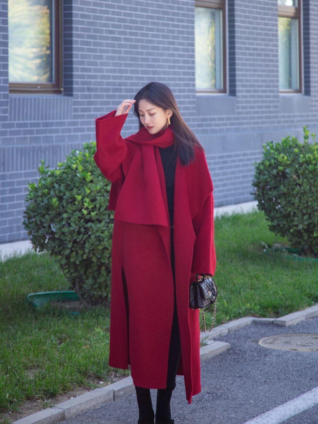 高跟鞋 冬天穿不出时尚感?不妨看看大衣穿搭示范,照着搭美得不像话