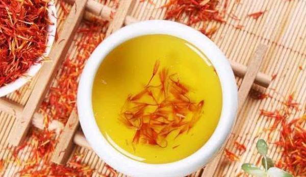 丝瓜汤|子宫肌瘤“最讨厌”的几种食物,女人常吃,帮你活血化瘀消肌瘤