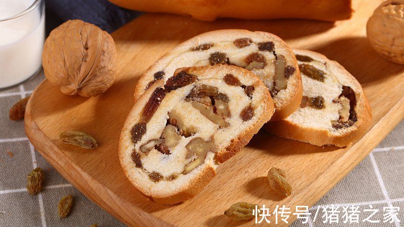 新疆|虽然大列巴来自俄罗斯,但卷果干、加核桃的新疆大列巴更好吃