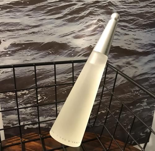 春夏香水种草｜不要再盯着经典香水了，太过时了，还烂大街！