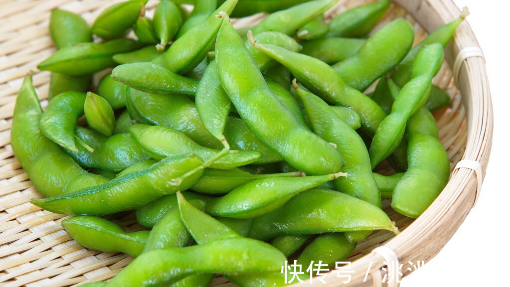 小技巧|煮毛豆，别直接加水煮，掌握4个小技巧，个个入味快，翠绿不发黄