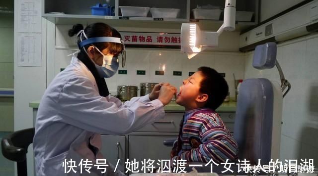 扁桃体|3岁孩子吃鱼“卡鱼刺”,妈妈这“取刺”办法,连儿科医生都称赞