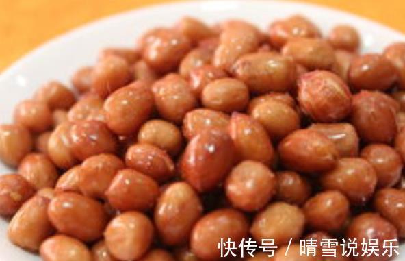 万万别直接炸花生米,多加这2步,做出来的花生米又香又脆!