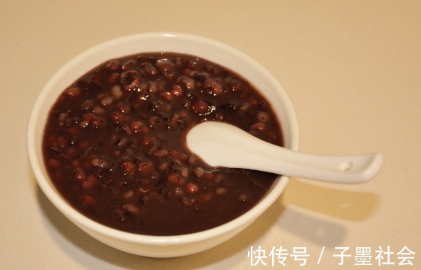 小米粥|早晨还喝什么小米粥，常喝4种粥，帮你排毒、美颜又养生