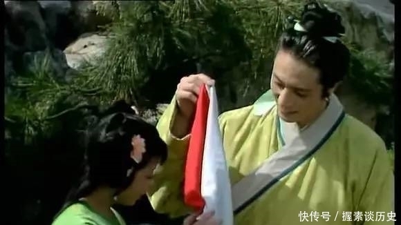 红楼梦:曹雪芹太偏爱一个姑娘,林黛玉没得到的,她全得到了