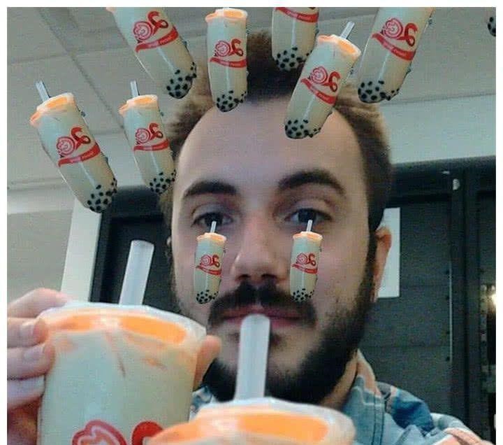 你还在迷恋星巴克的时候,外国人已经被我们奶茶圈粉,成炫富工具!